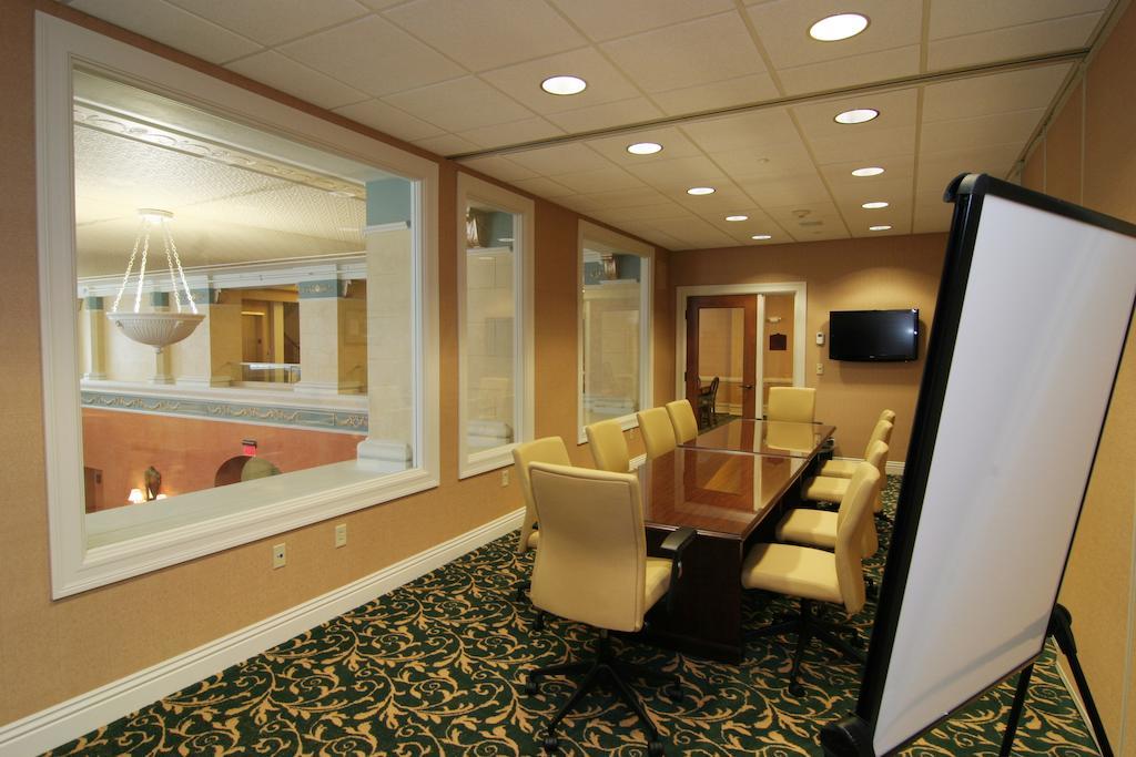 Charley Creek Inn Wabash ภายนอก รูปภาพ