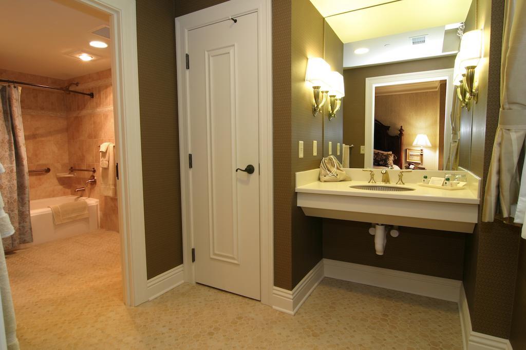 Charley Creek Inn Wabash ภายนอก รูปภาพ