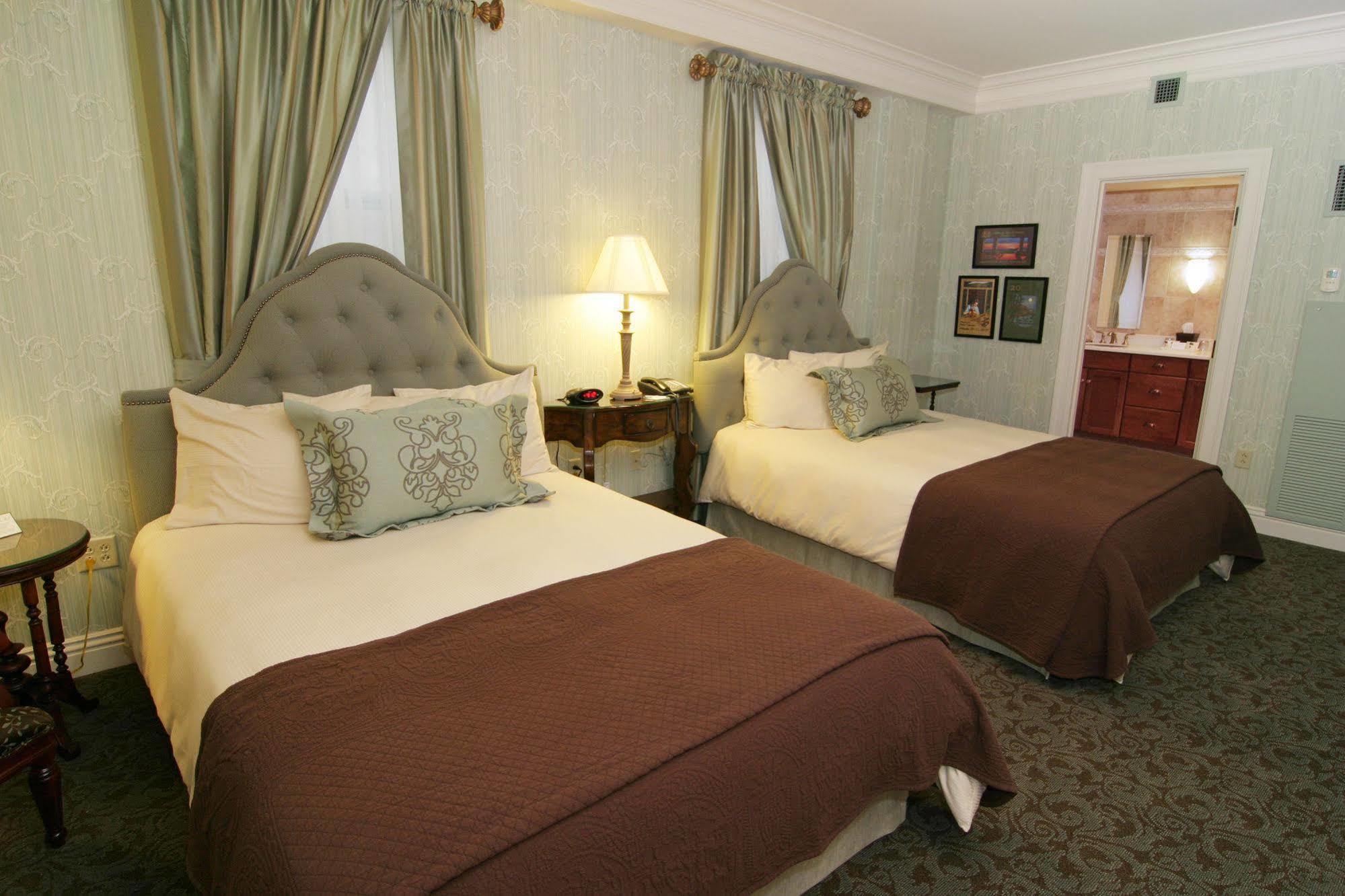 Charley Creek Inn Wabash ภายนอก รูปภาพ